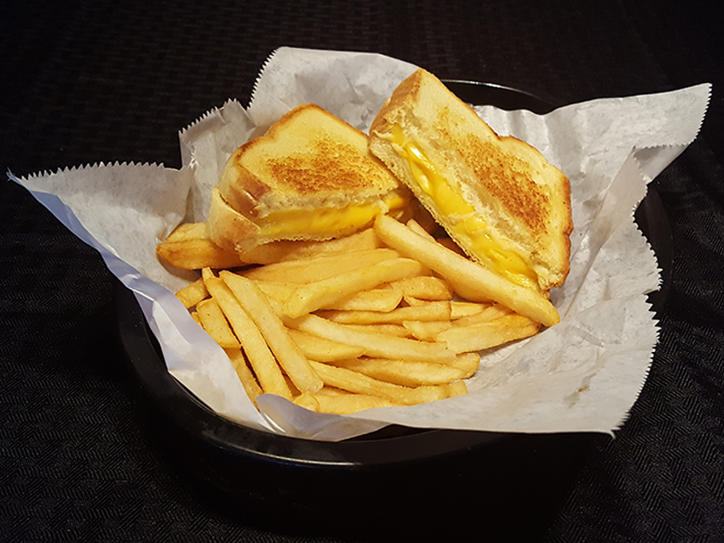 Kid's Grilled Cheese Sandwich & Fries